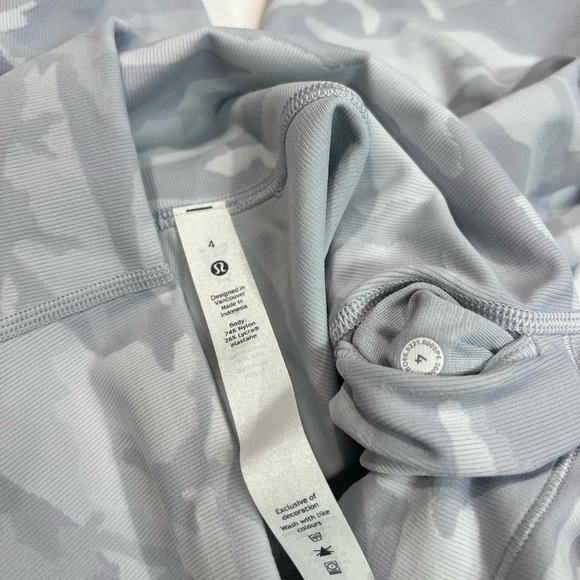 Lululemon Wunder Under HR high rise short 10” jacquard - Picture 7 of 8